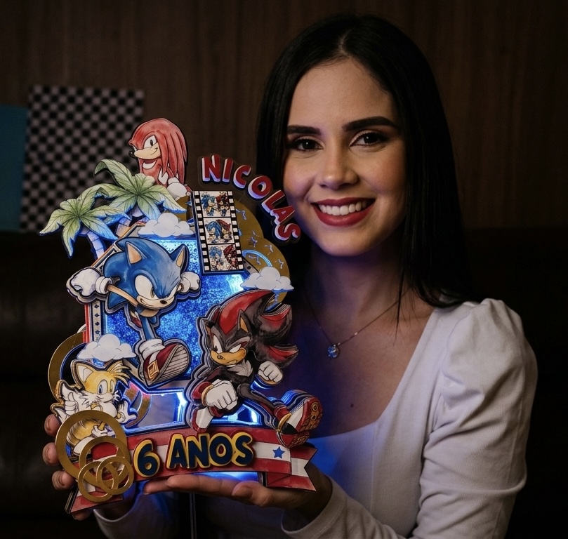 Thais Serpa com um topo do Sonic